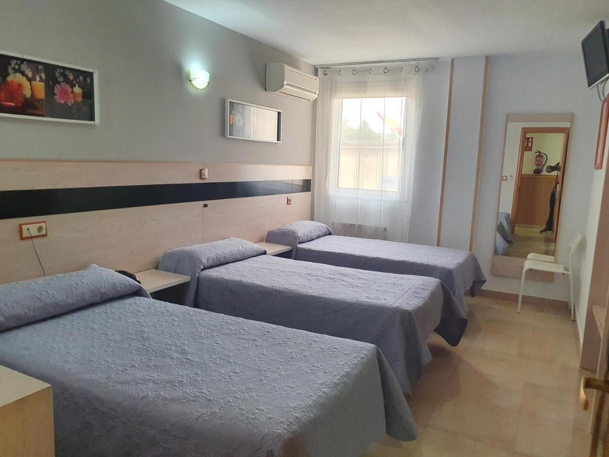 Hostal Fronton Alcobendas Exteriér fotografie