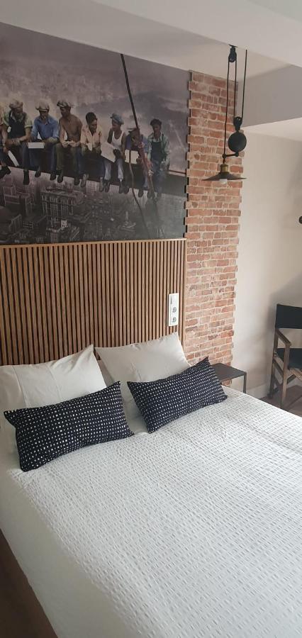 Hostal Fronton Alcobendas Exteriér fotografie
