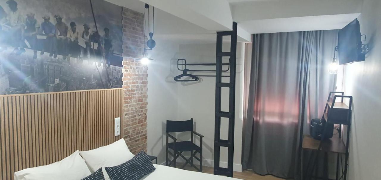 Hostal Fronton Alcobendas Exteriér fotografie