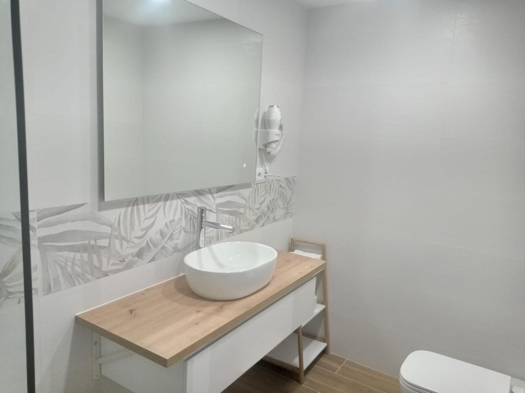 Hostal Fronton Alcobendas Exteriér fotografie