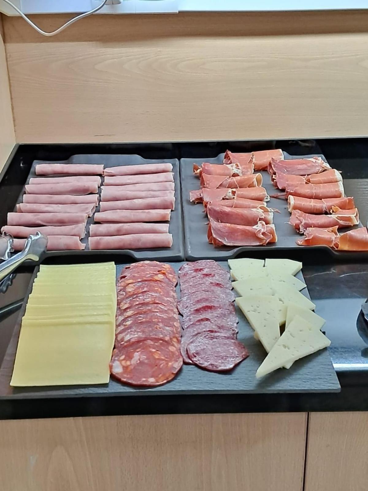 Hostal Fronton Alcobendas Exteriér fotografie